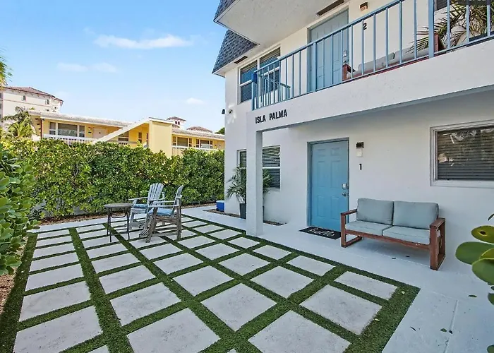 Dog Friendly Condo With Beach Access, Hot Tub & Firepit